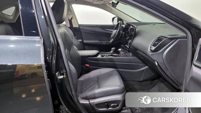 Lexus NX350h Second generation 2023 Черный из Кореи, фото 2