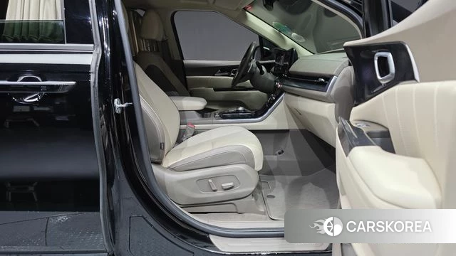 Kia Carnival 4th generation 2021 Черный из Кореи, фото 2