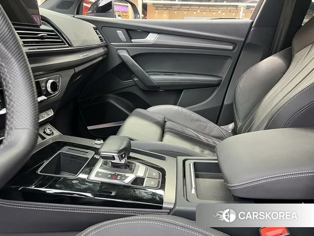 Audi Q5L 2024 Черный из Китая, фото 2