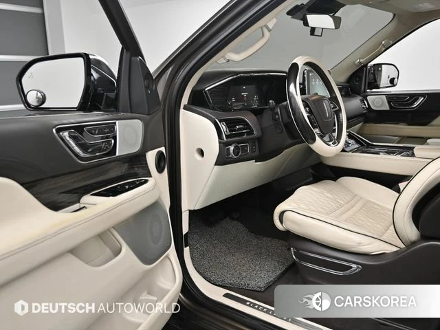 Lincoln Navigator 4th generation 2019 Песочный из Кореи, фото 2