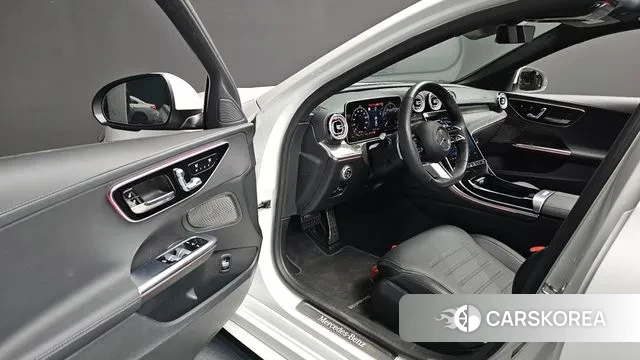 Mercedes-Benz C-Class W206 2025 Белый из Кореи, фото 2