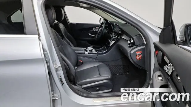 Mercedes-Benz C-Class W205 2019 Серебряный из Кореи, фото 2