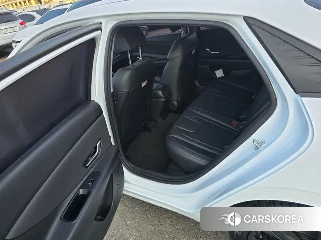 Hyundai Avante Hybrid (CN7) 2021 Белый из Кореи, фото 2