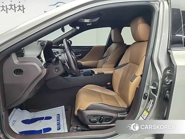 Lexus ES300h 7th generation 2018 Серый из Кореи, фото 2