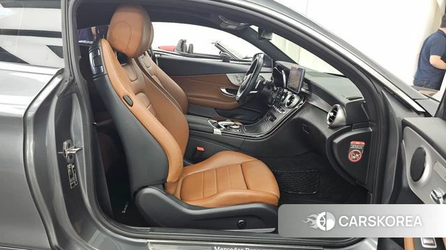 Mercedes-Benz C-Class W205 2018 Серый из Кореи, фото 2