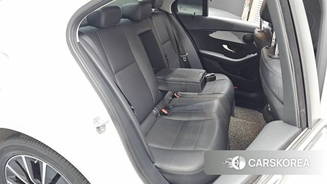 Mercedes-Benz C-Class W205 2020 Белый из Кореи, фото 2