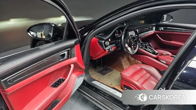 Porsche Panamera (971) 2018 Черный из Кореи, фото 2