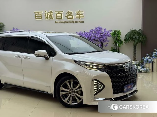Toyota Saina 2024 Белый из Китая, фото 2