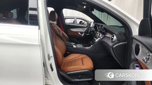 Mercedes-Benz GLC-Class X253 2022 Белый из Кореи, фото 2