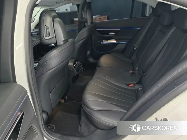 Mercedes-Benz E-Class W214 2024 Белый из Кореи, фото 2