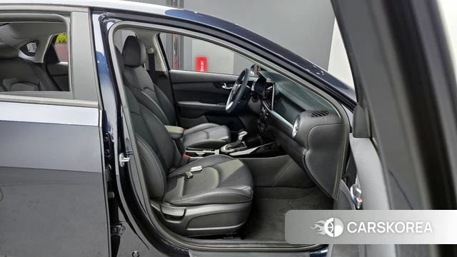 Kia The New K3 2nd generation 2024 Синий из Кореи, фото 2