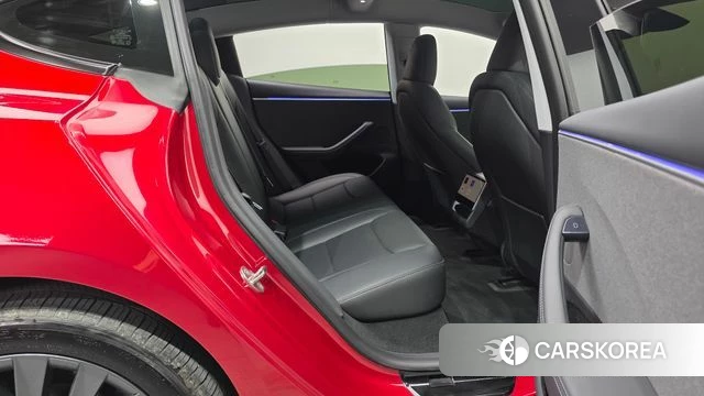 Tesla Model 3 2024 Красный из Кореи, фото 2