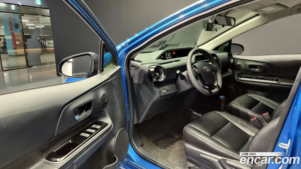 Toyota Prius C 2018 Синий из Кореи, фото 2