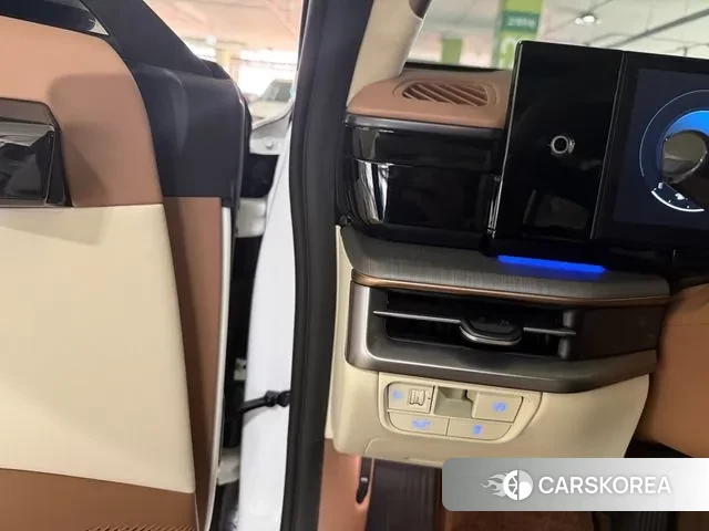 Hyundai Grandeur (GN7) id 2883850 из Кореи 2