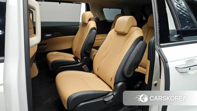 Kia Carnival 4th generation 2023 Белый из Кореи, фото 2