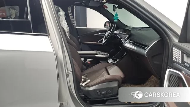 BMW X1 (U11) 2023 Серебряный из Кореи, фото 2