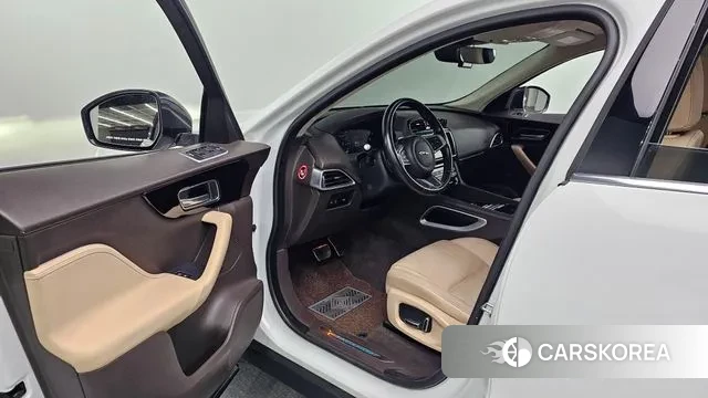 Jaguar F-PACE 2019 Белый из Кореи, фото 2