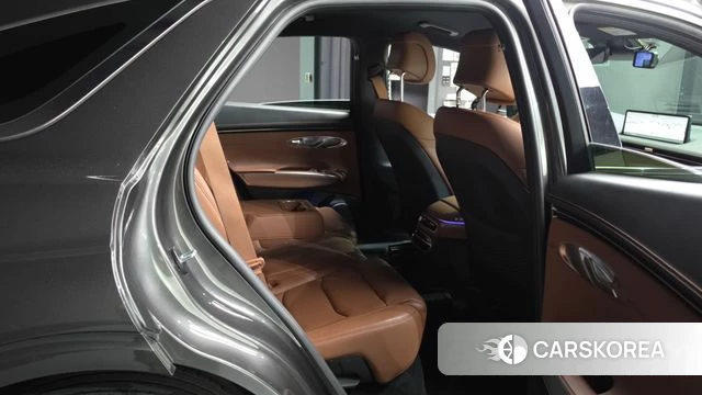 Genesis GV70 2023 Серый из Кореи, фото 2