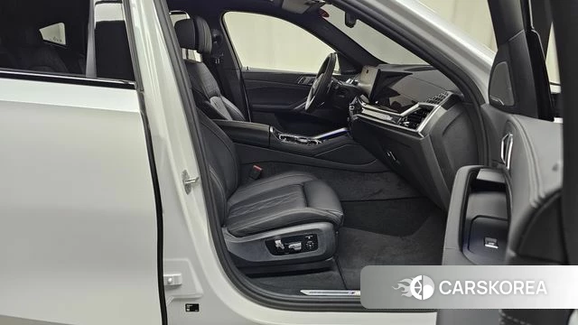 BMW X6 (G06) 2025 Белый из Кореи, фото 2