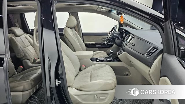 Kia The New Carnival 2018 Черный из Кореи, фото 2