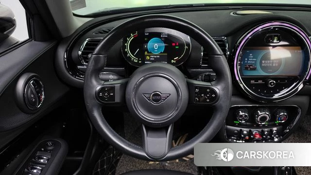 Mini Cooper Clubman 2021 Черный из Кореи, фото 2
