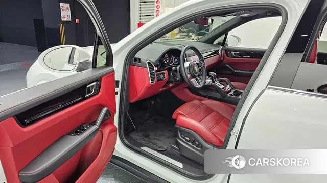 Porsche Cayenne (PO536) 2023 Белый из Кореи, фото 2