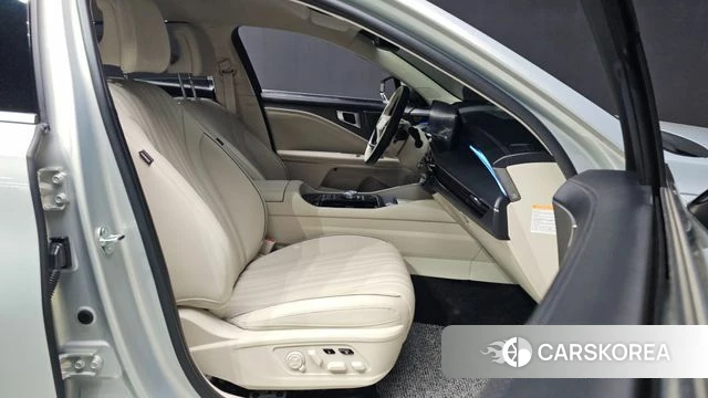 Kia The New K8 Hybrid 2025 Серебристо-серый из Кореи, фото 2