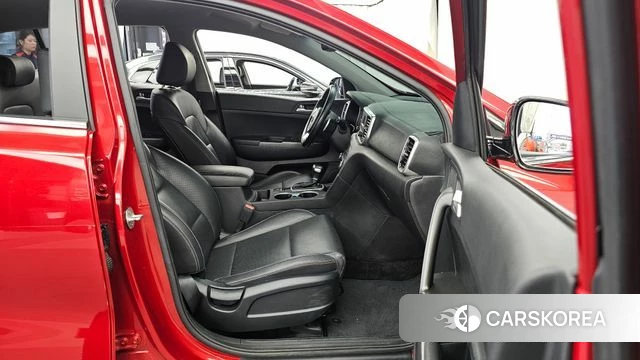 Kia Sportage The Bold 2021 Красный из Кореи, фото 2