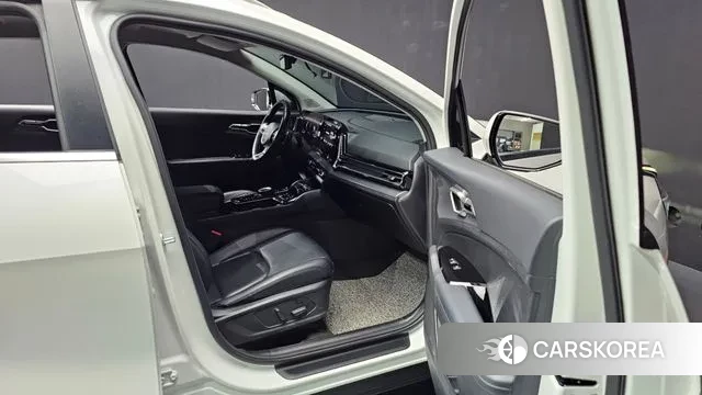 Kia Sportage 5th Generation 2022 Белый из Кореи, фото 2