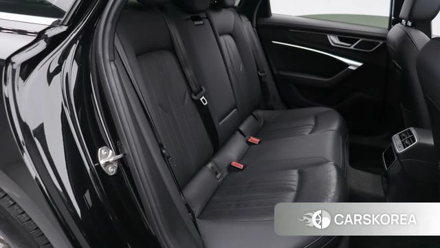 Audi A6 (C8) 2021 Черный из Кореи, фото 2