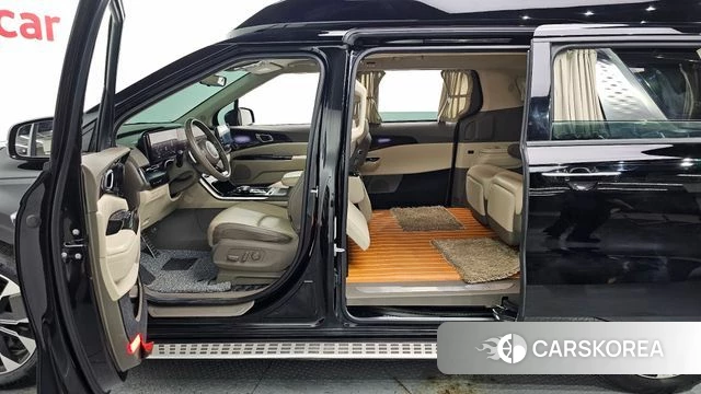 Kia Carnival 4th generation 2022 Черный из Кореи, фото 2