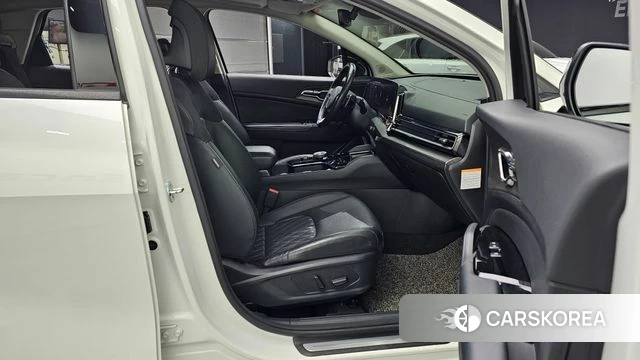 Kia Sportage 5th Generation Hybrid 2021 Белый из Кореи, фото 2