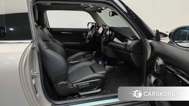 Mini Cooper 2021 Песочный из Кореи, фото 2