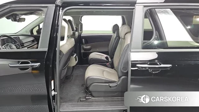 Kia The New Carnival 4th Generation 2024 Черный из Кореи, фото 2