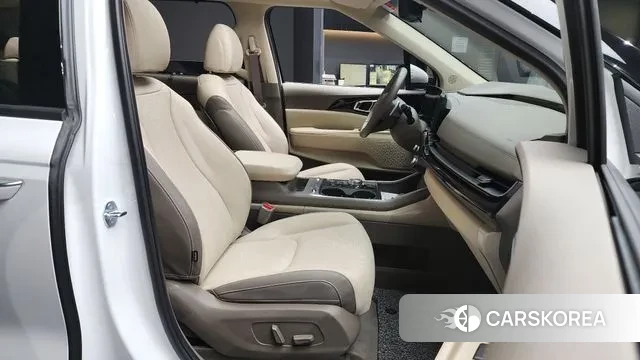 Kia The New Carnival 4th Generation 2024 Белый из Кореи, фото 2