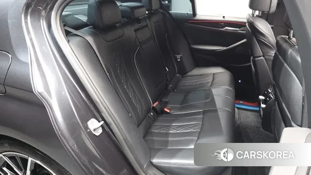 BMW 5 Series (G30) 2022 Серый из Кореи, фото 2