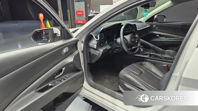 Hyundai Avante (CN7) 2020 Серебристо-серый из Кореи, фото 2