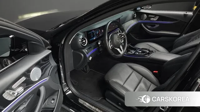 Mercedes-Benz E-Class W213 2019 Черный из Кореи, фото 2