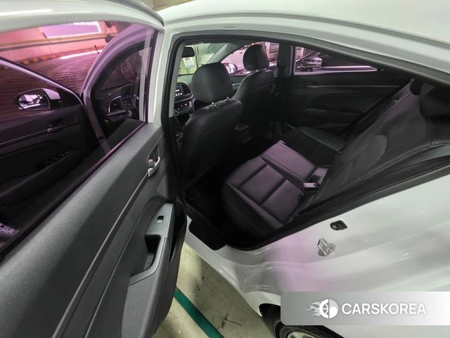 Hyundai Avante AD 2018 Белый из Кореи, фото 2