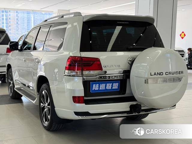 Toyota Land Cruiser (imported) 2019 Белый из Китая, фото 2