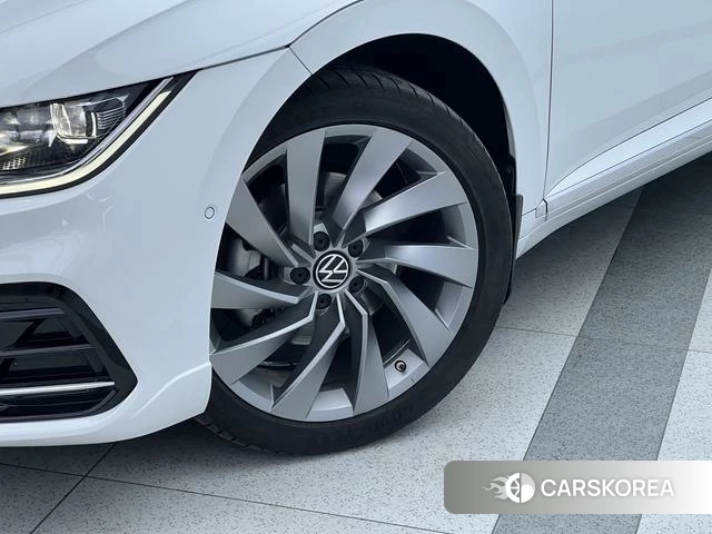 Volkswagen CC 2023 Белый из Китая, фото 2