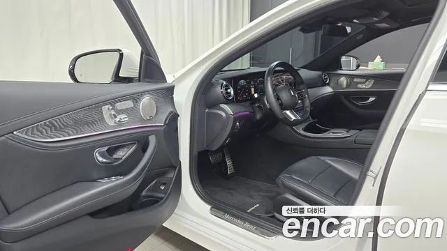 Mercedes-Benz E-Class W213 2022 Белый из Кореи, фото 2