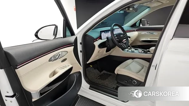 Genesis GV70 2025 Белый из Кореи, фото 2