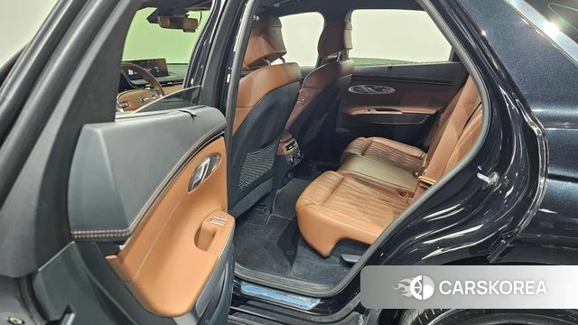 Genesis GV70 2021 Черный из Кореи, фото 2