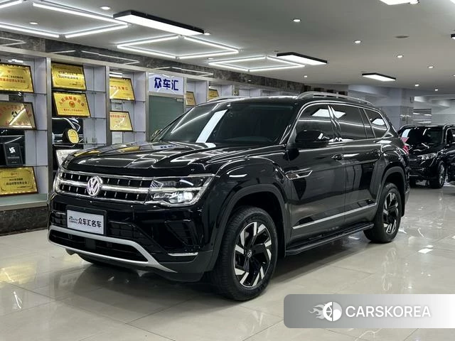 Volkswagen Tourang 2022 Черный из Китая, фото 2
