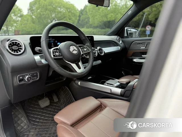 Mercedes-Benz GLB 2021 Белый из Китая, фото 2