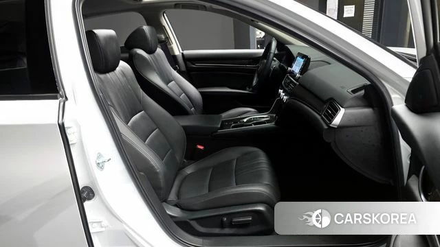 Honda Accord 10th Generation 2022 Белый из Кореи, фото 2