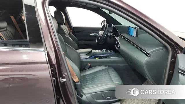 Genesis GV70 2021 Коричневый из Кореи, фото 2