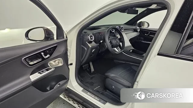 Mercedes-Benz GLC-Class X254 2025 Белый из Кореи, фото 2