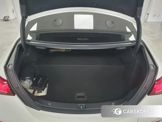 Mercedes-Benz E-Class W213 2021 Белый из Кореи, фото 2